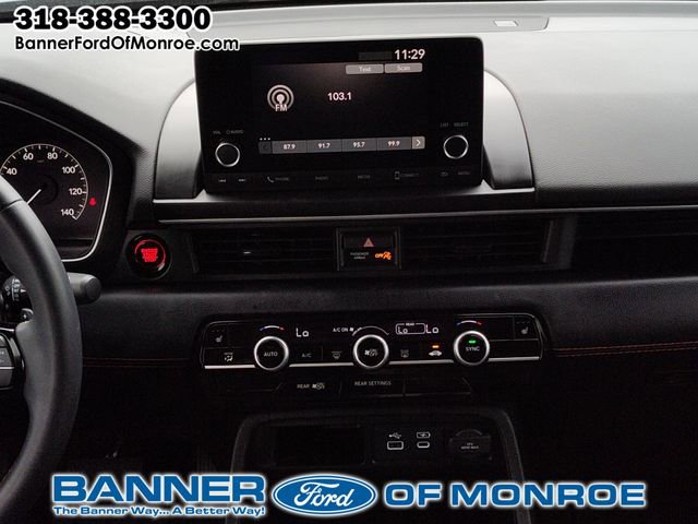 Used 2025 Honda Pilot Sport image 19