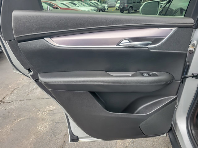 Used 2018 Cadillac XT5 Luxury w/ Driver Awareness Package AWD/4WD image 21