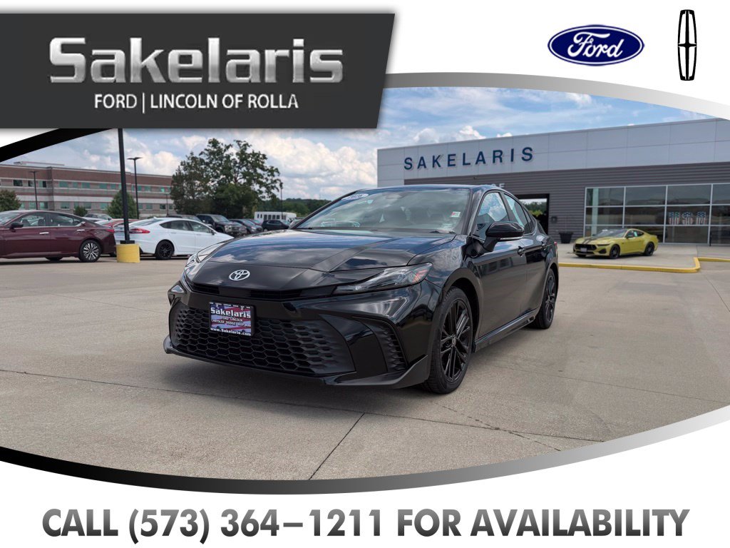 Used 2025 Toyota Camry SE