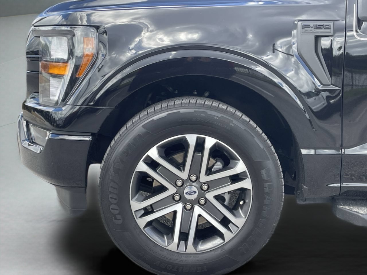 Certified 2023 Ford F150 XL w/ STX Appearance Package RWD image 32