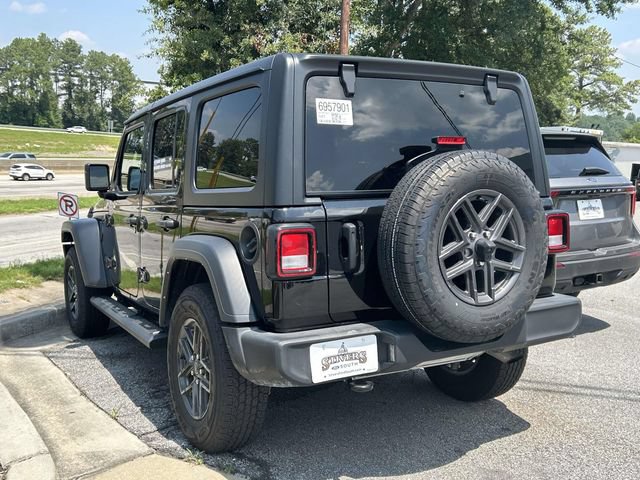Used 2024 Jeep Wrangler Unlimited Sport AWD/4WD image 6