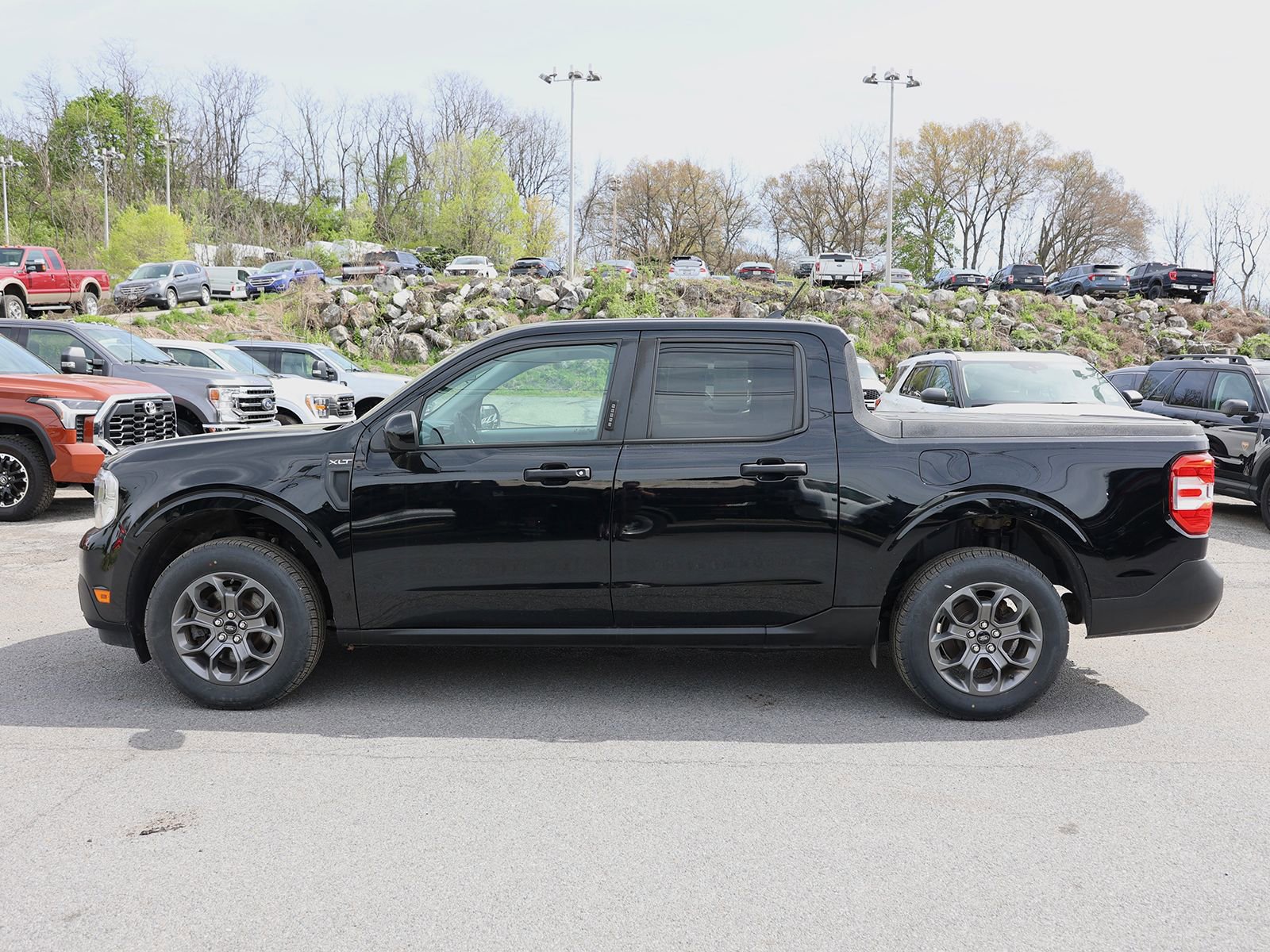 Certified 2022 Ford Maverick XLT w/ Equipment Group 300A Standard AWD/4WD image 4