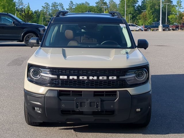 Certified 2025 Ford Bronco Sport Outer Banks w/ Outer Banks Tech Package+ AWD/4WD image 9
