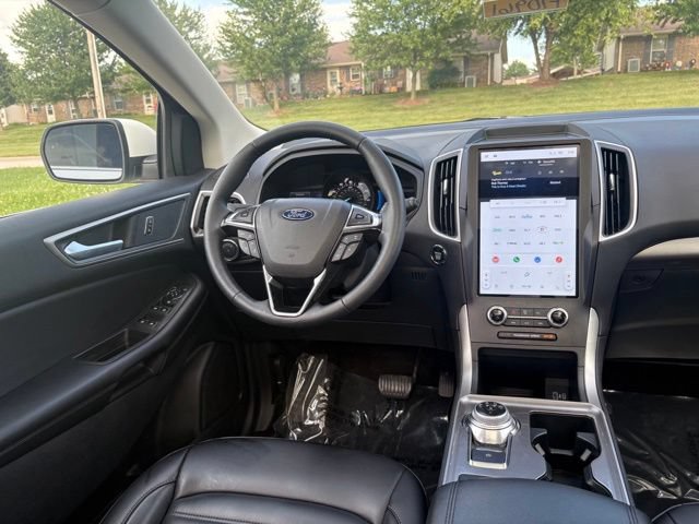 Certified 2024 Ford Edge SEL w/ Convenience Package AWD/4WD image 24