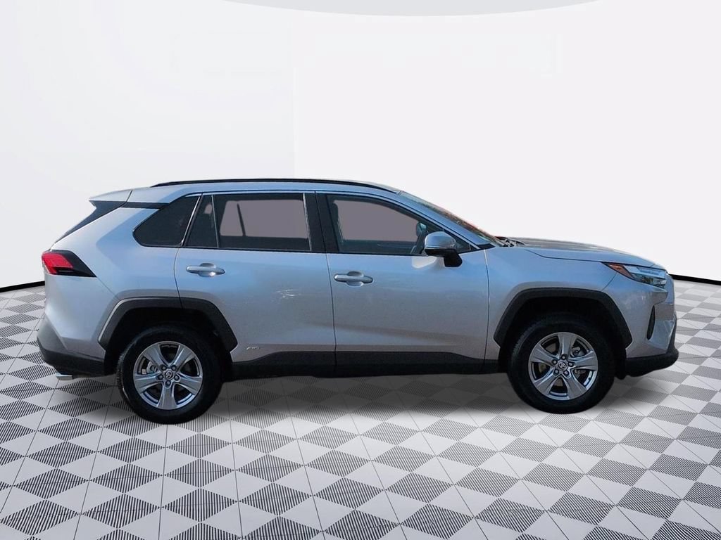 Used 2024 Toyota RAV4 LE AWD/4WD image 6
