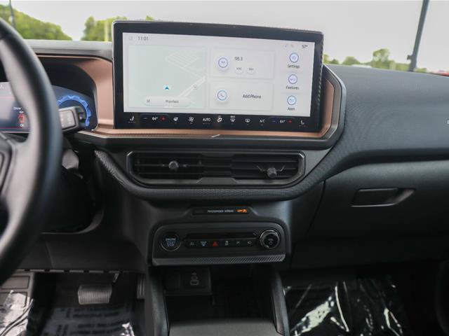 Certified 2025 Ford Bronco Sport Outer Banks w/ Outer Banks Tech Package+ AWD/4WD image 39