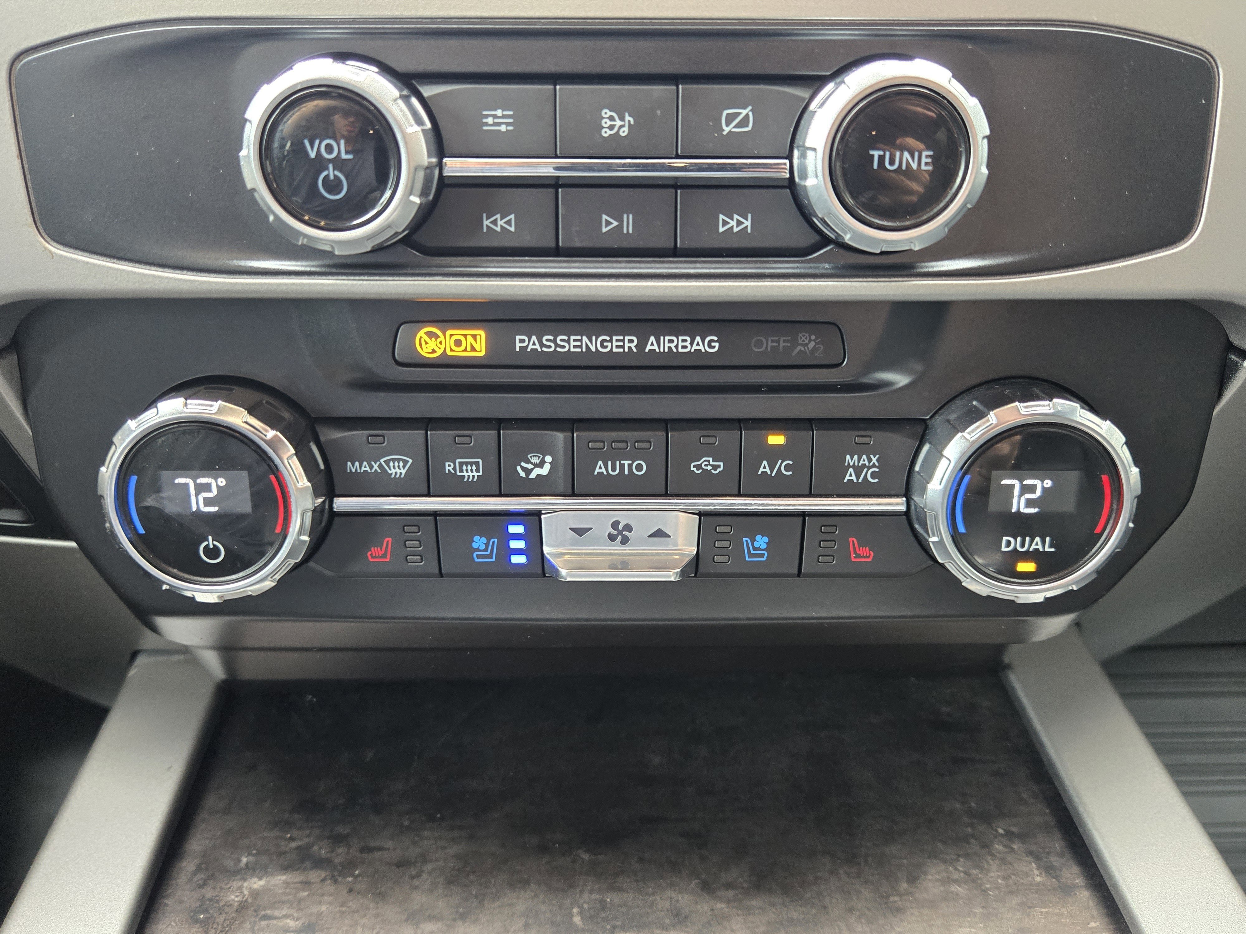 Certified 2022 Ford F250 Lariat w/ Chrome Package image 14