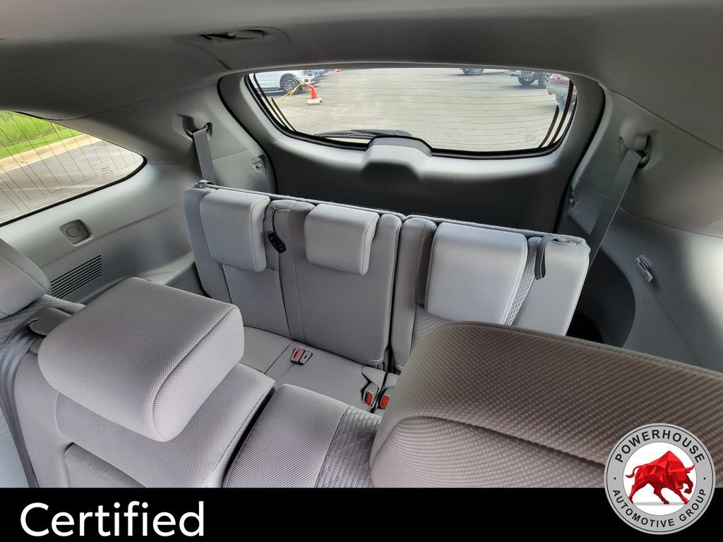 Used 2019 Toyota Highlander LE FWD image 17
