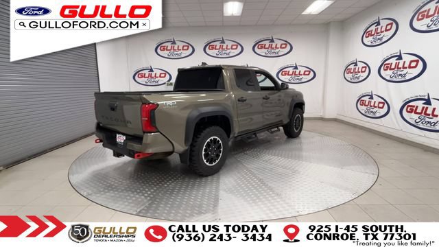 Used 2024 Toyota Tacoma TRD Off-Road AWD/4WD image 8