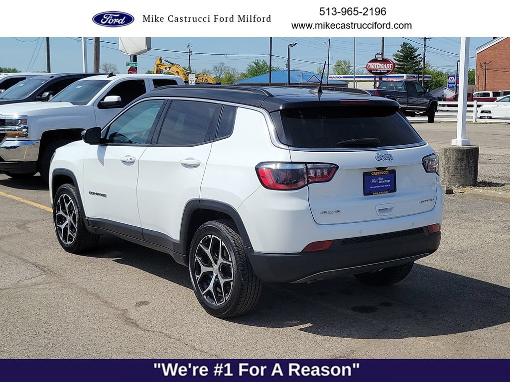Used 2024 Jeep Compass Limited AWD/4WD image 3