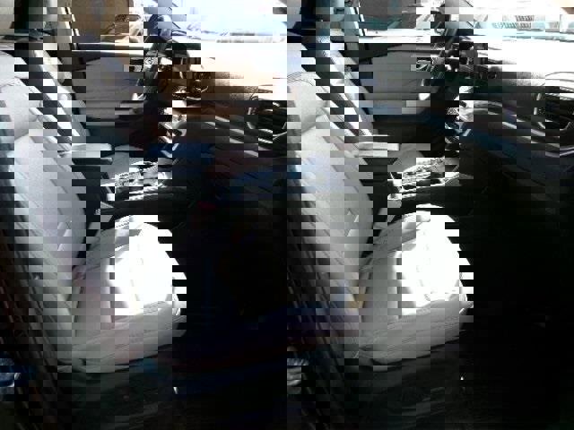 Certified 2022 Ford Explorer XLT w/ Equipment Group 202A image 5