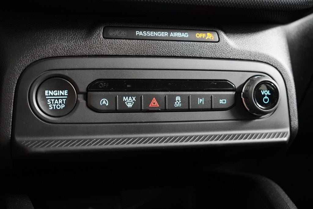 Certified 2025 Ford Bronco Sport Outer Banks w/ Outer Banks Tech Package+ AWD/4WD image 31