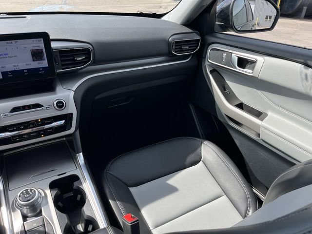Certified 2024 Ford Explorer XLT w/ Equipment Group 202A image 16
