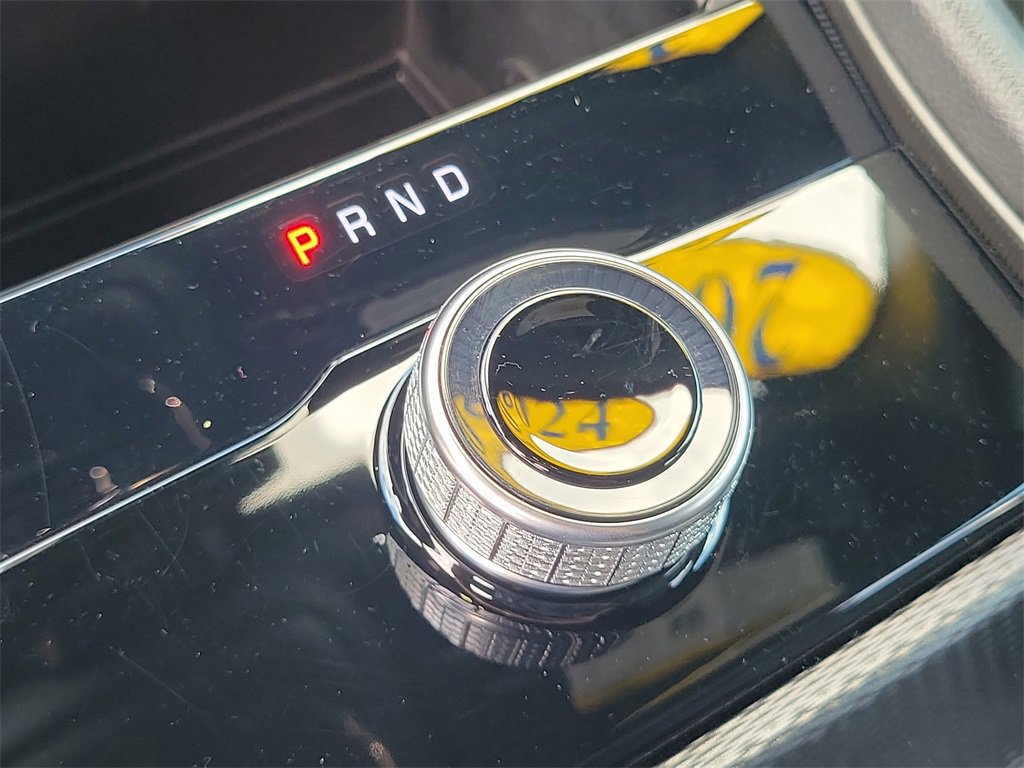 Used 2024 Jeep Grand Cherokee Laredo X image 21