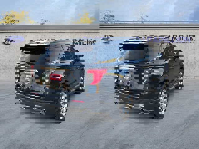 Certified 2023 Ford Explorer Platinum w/ Premium Technology Package image 4