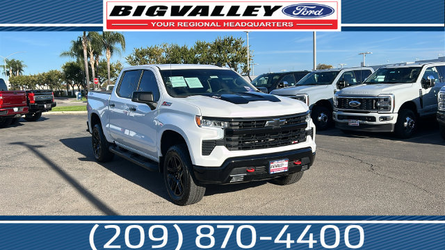 Used 2025 Chevrolet Silverado 1500 LT Trail Boss w/ Protection Package AWD/4WD image 1