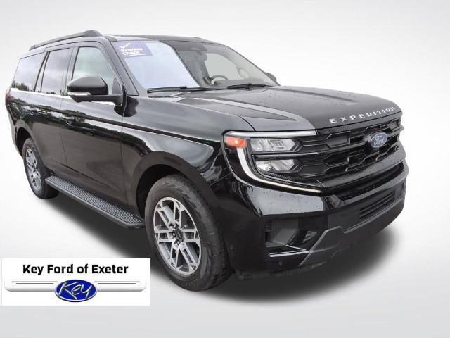 Certified 2025 Ford Expedition Active AWD/4WD image 2