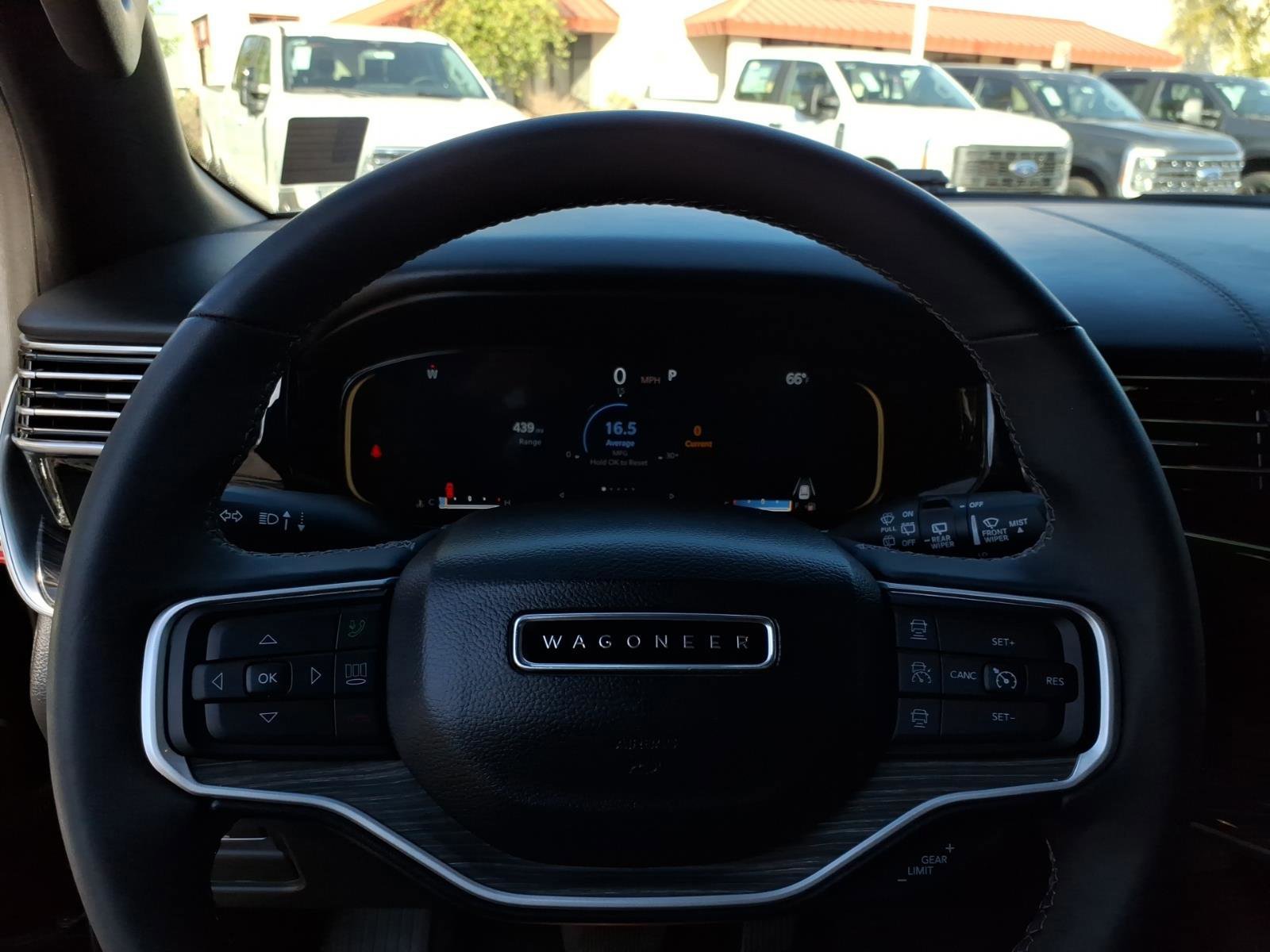 Used 2022 Jeep Wagoneer Series III w/ Flexible Seating Group image 18