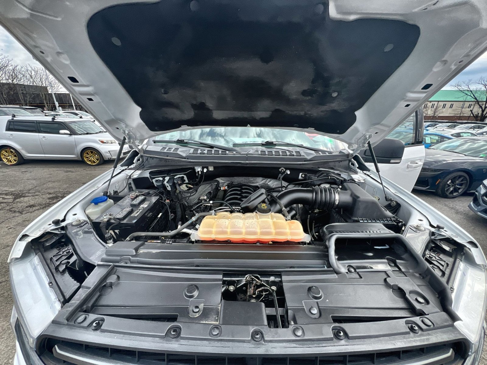 Certified 2018 Ford F150 XLT w/ Equipment Group 302A Luxury image 26