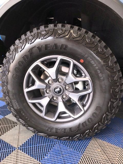 Certified 2025 Ford Bronco Badlands image 9