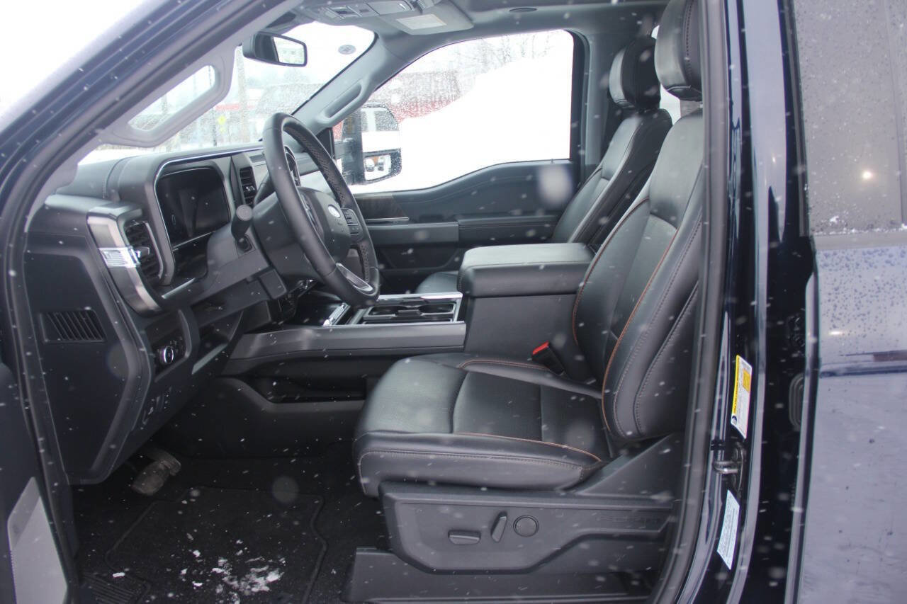Certified 2025 Ford F350 Lariat w/ Lariat Ultimate Package image 32