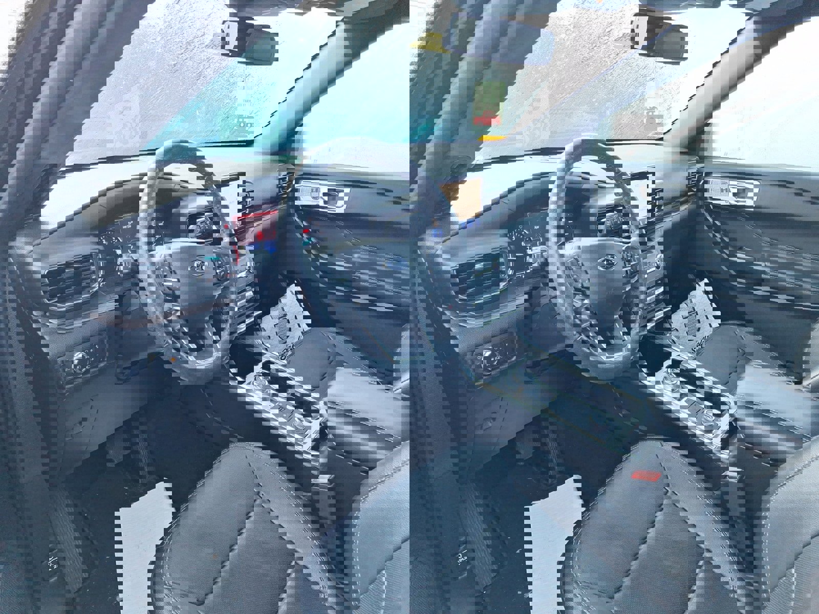 Certified 2020 Ford Explorer Limited w/ Class III Trailer Tow Package image 6