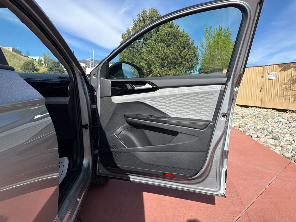 Used 2024 Volkswagen Taos S AWD/4WD image 28