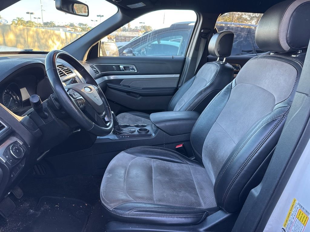 Certified 2017 Ford Explorer XLT w/ Equipment Group 202A image 8
