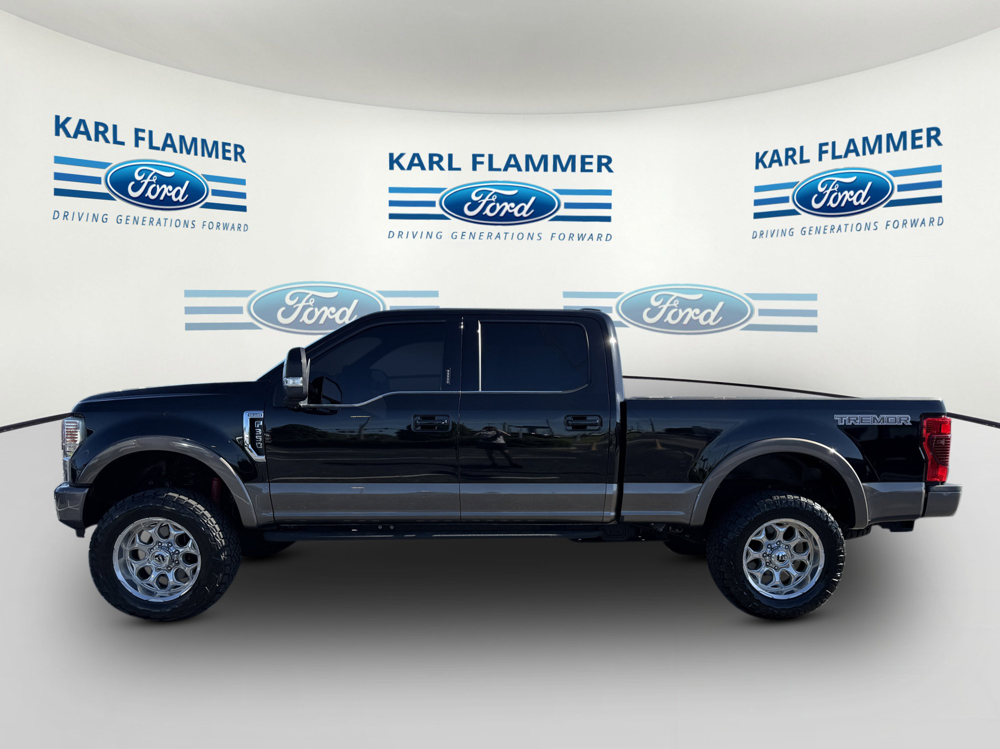 Certified 2022 Ford F350 King Ranch w/ Tremor Off-Road Package AWD/4WD image 5