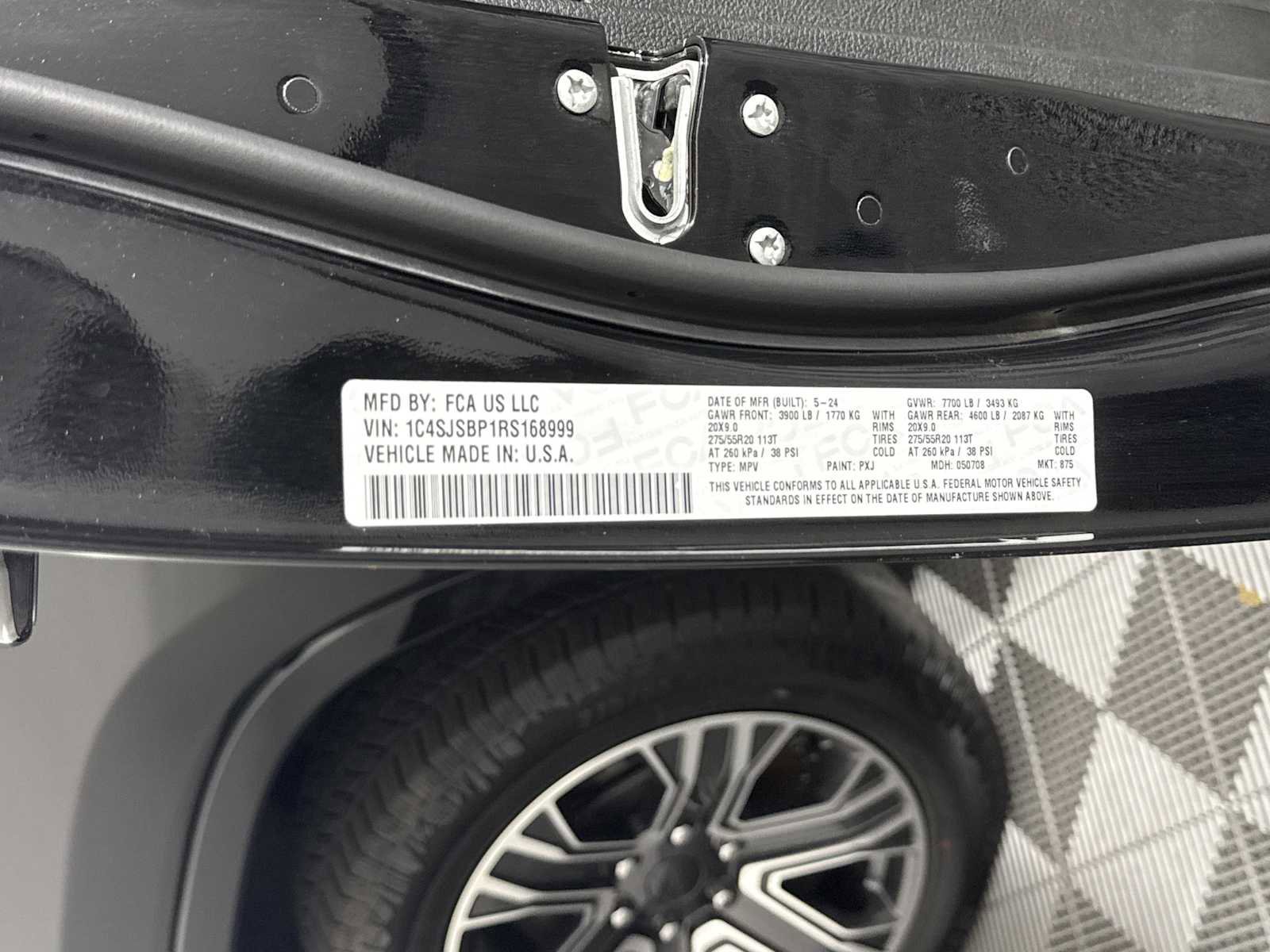 Used 2024 Jeep Wagoneer L Series II w/ Flexible Seating Group image 35