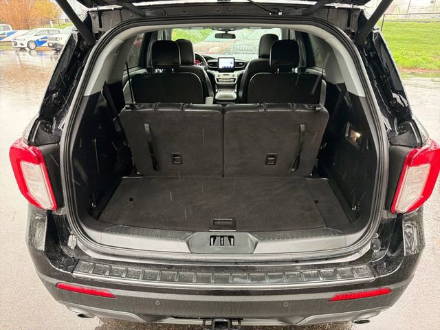 Certified 2022 Ford Explorer XLT w/ Equipment Group 202A AWD/4WD image 25