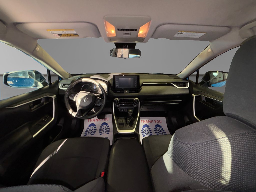 Used 2019 Toyota RAV4 LE AWD/4WD image 25