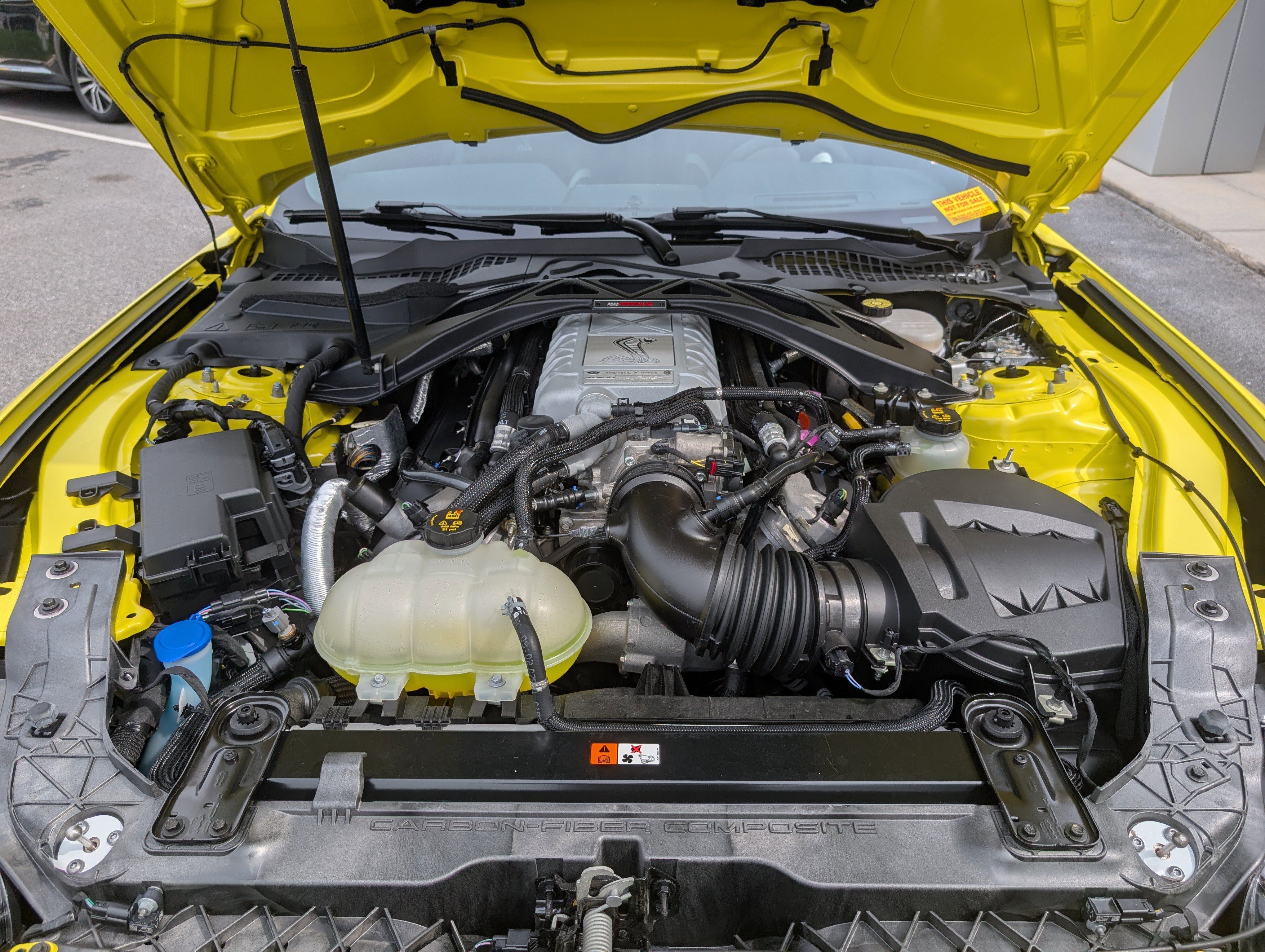 Certified 2021 Ford Mustang Shelby GT500 w/ Carbon Fiber Handling Package image 32