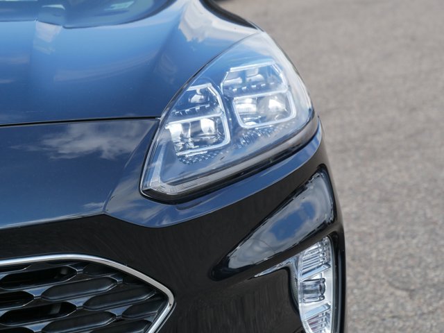 Certified 2020 Ford Escape Titanium AWD/4WD image 8