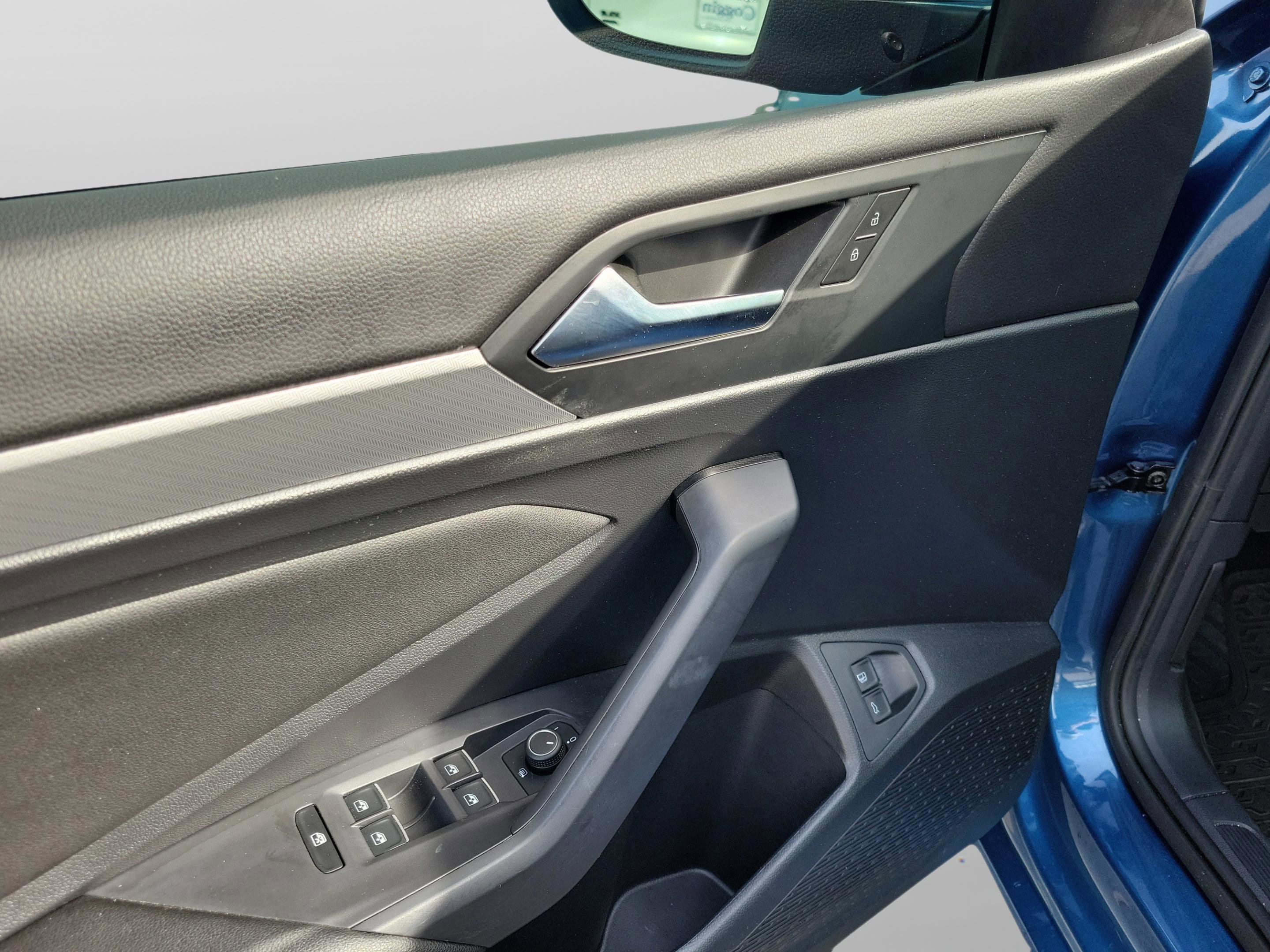 Used 2021 Volkswagen Jetta S image 6