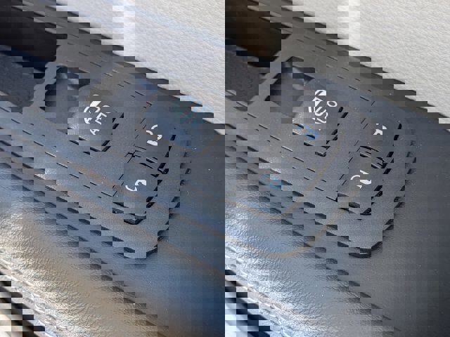 Used 2023 Chrysler Pacifica Touring-L image 36