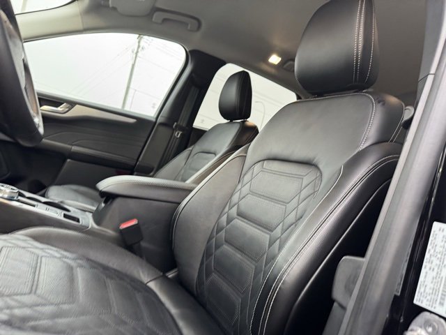 Certified 2023 Ford Escape Platinum w/ Premium Technology Package image 13