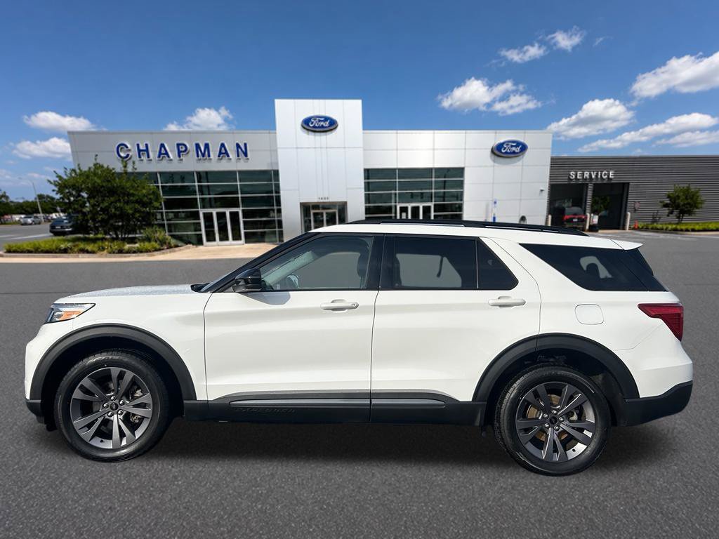 Certified 2024 Ford Explorer XLT w/ Equipment Group 202A AWD/4WD image 2