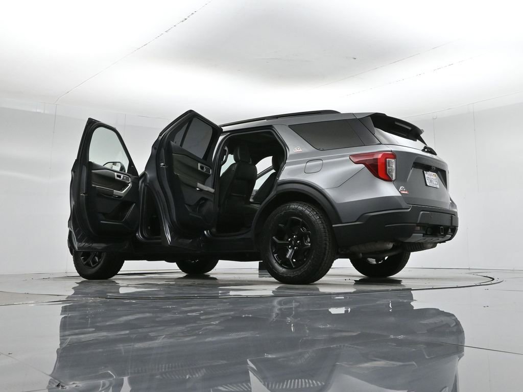Certified 2022 Ford Explorer Timberline image 4