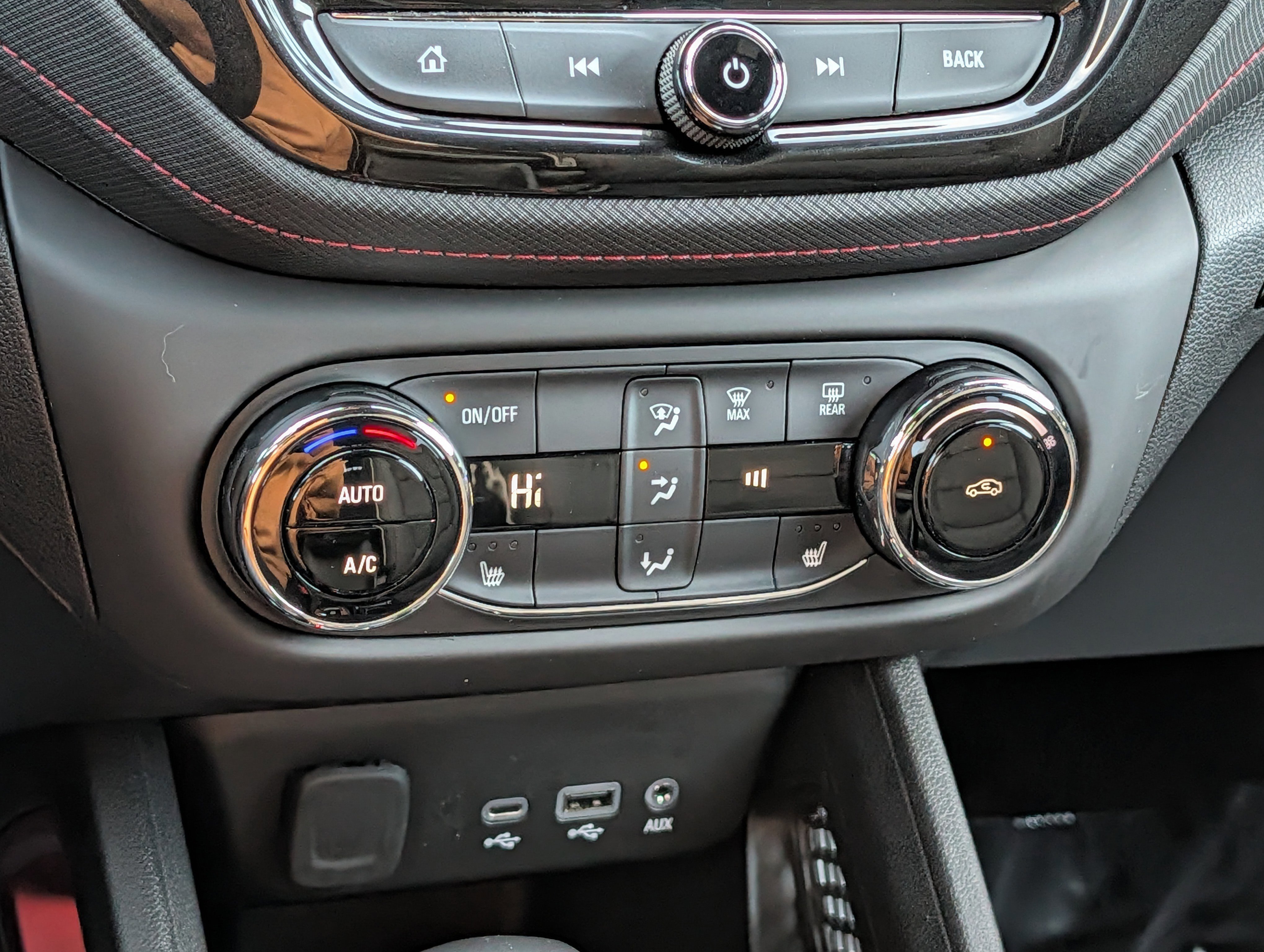 Used 2023 Chevrolet TrailBlazer RS w/ Convenience Package image 23