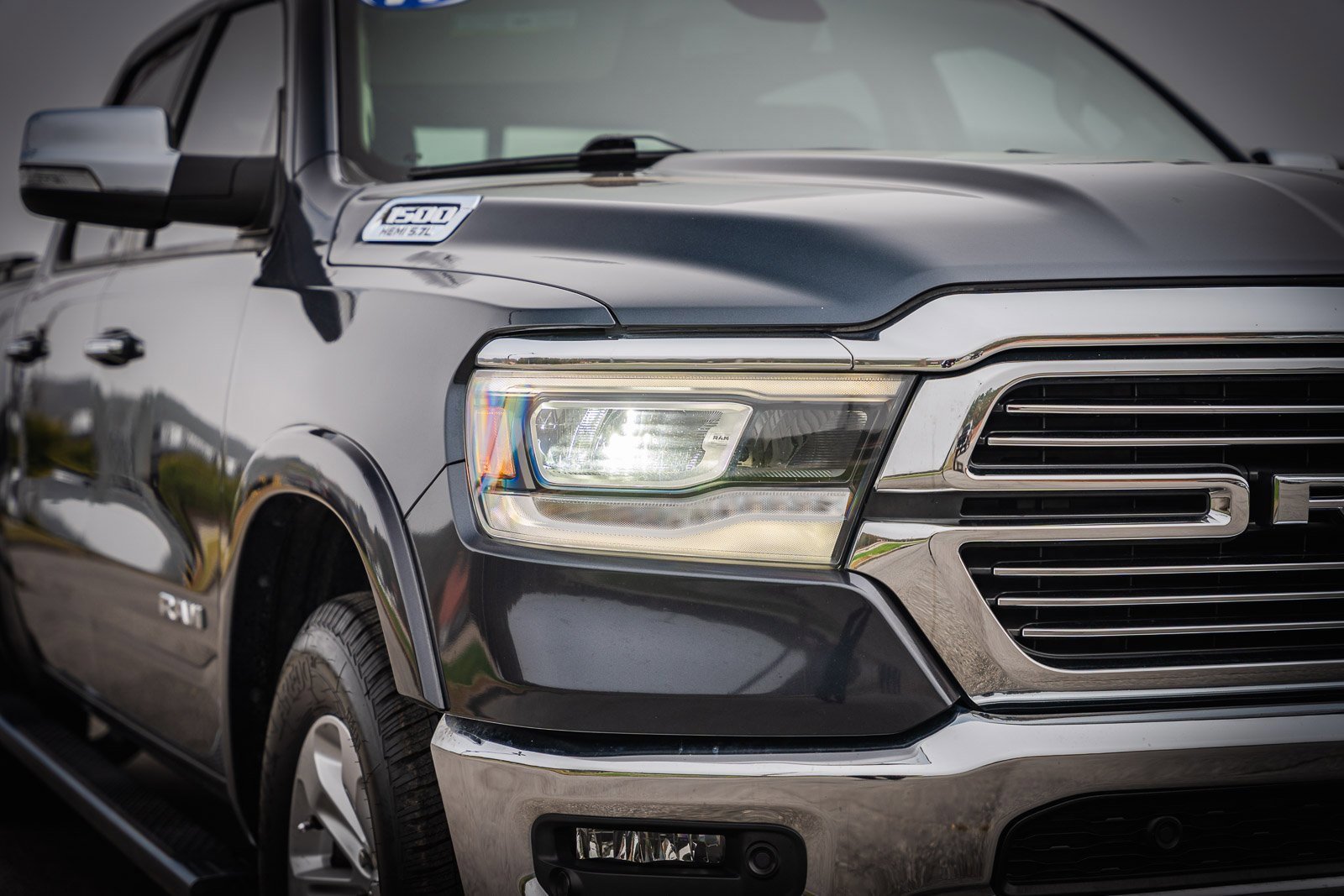 Used 2019 RAM 1500 Laramie image 11