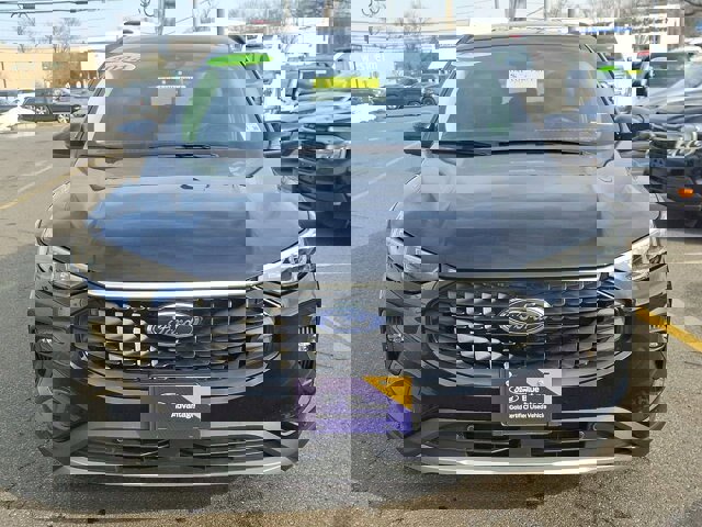 Certified 2024 Ford Escape SE w/ PHEV Premium Package image 14