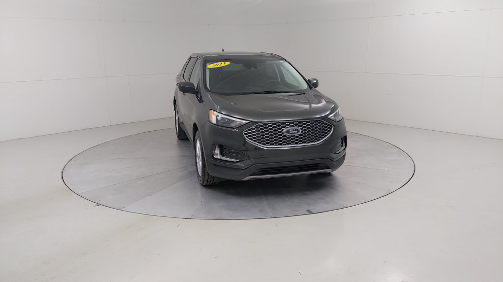Certified 2023 Ford Edge SEL w/ Convenience Package AWD/4WD image 9