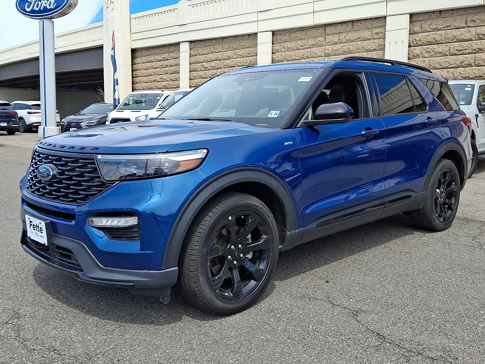 Certified 2023 Ford Explorer ST-Line w/ Class IV Trailer Tow Package AWD/4WD image 1