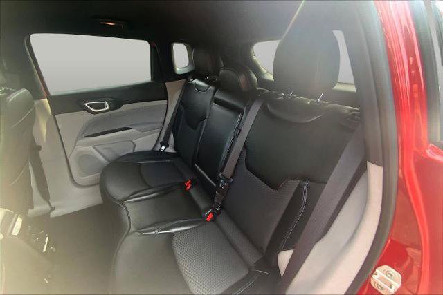 Used 2023 Jeep Compass Latitude w/ Convenience Group AWD/4WD image 21