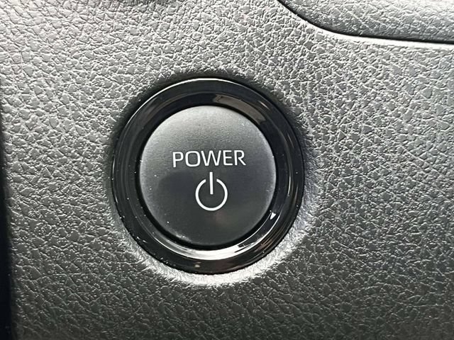 Used 2025 Toyota Camry SE w/ Convenience Package FWD image 34