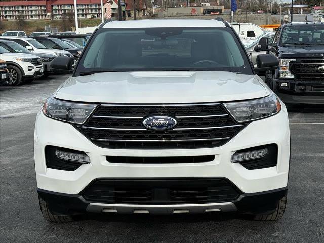 Certified 2023 Ford Explorer XLT w/ Equipment Group 202A image 3