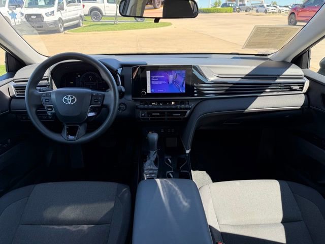 Used 2025 Toyota Camry LE image 21