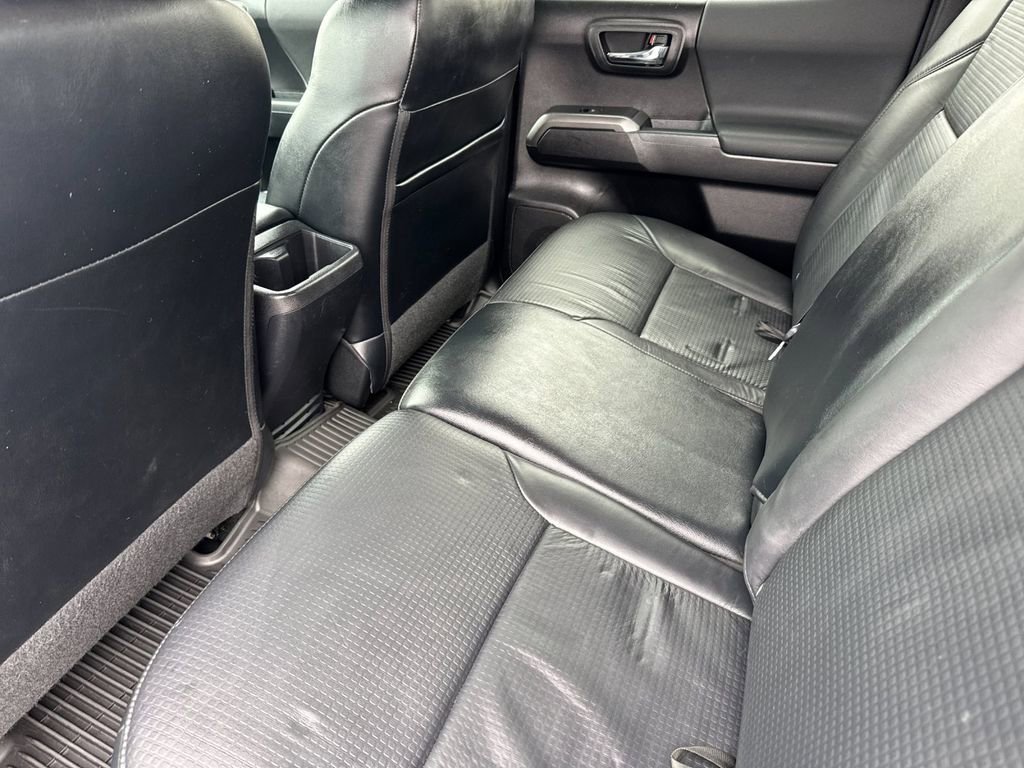 Used 2019 Toyota Tacoma 4x4 Double Cab image 11