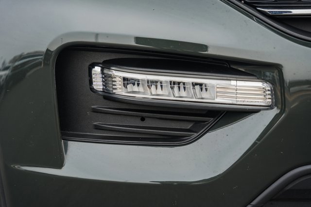 Certified 2024 Ford Explorer XLT w/ Equipment Group 202A image 15